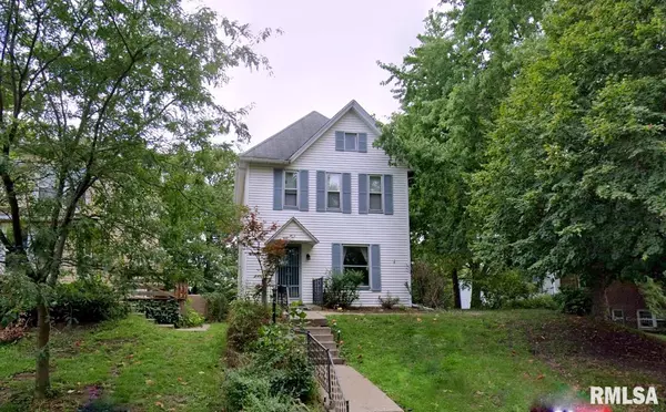 413 E 7TH ST, Davenport, IA 52803