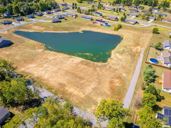 Johnston City, IL 62951,000 JOY LN