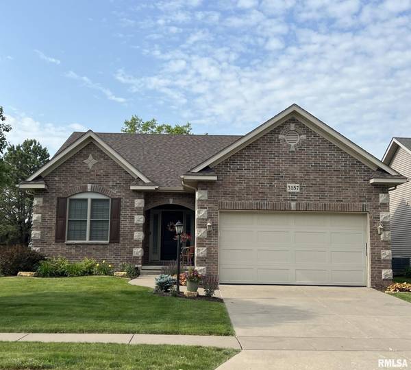 3157 MERIDITH WAY, Bettendorf, IA 52722