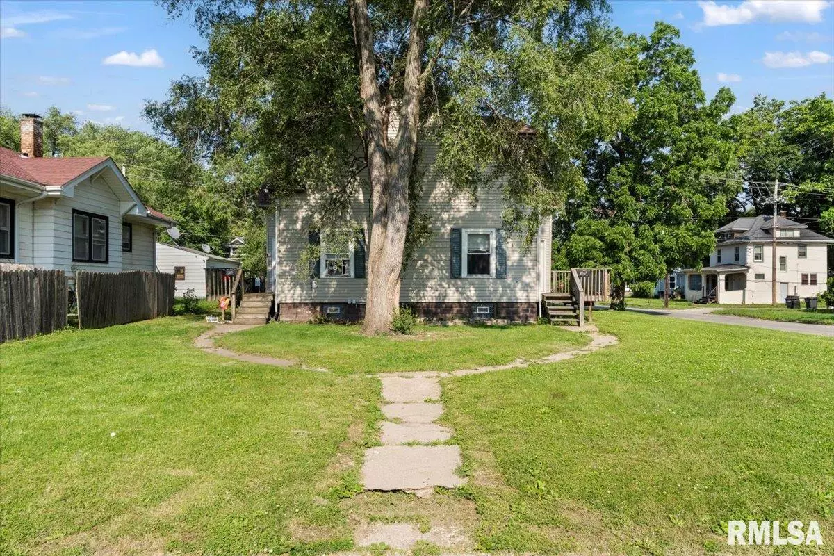 Rock Island, IL 61201,1045-1047 12TH ST