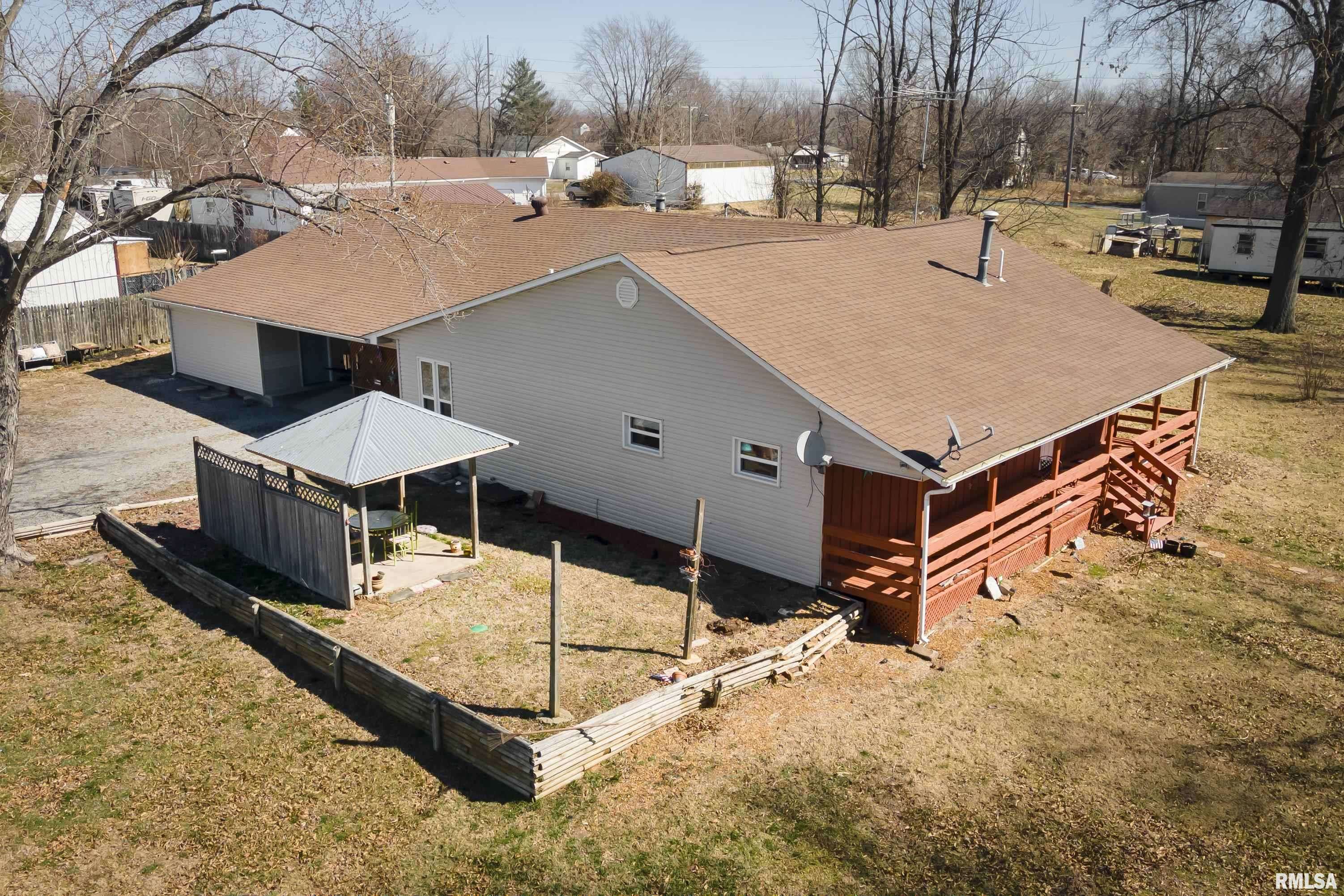 204 Bracey ST, Marion, IL 62959