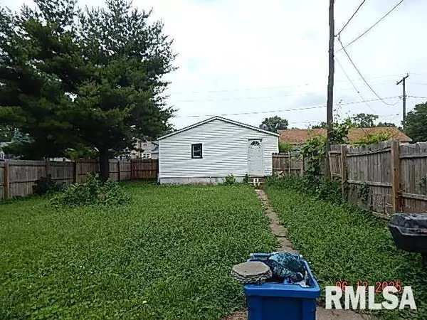 Buffalo, IA 52728,708 3RD ST