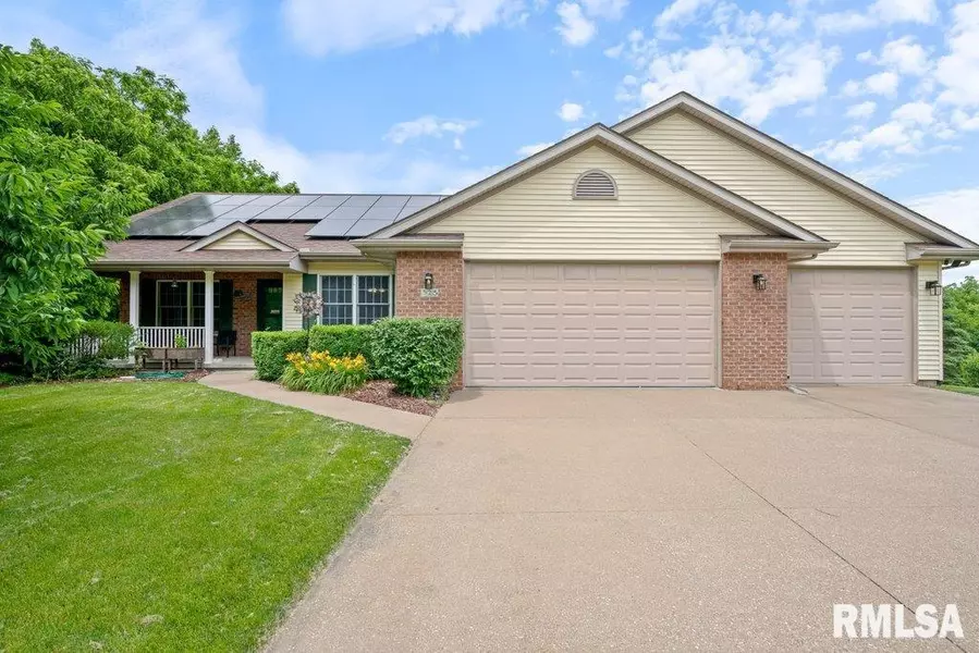 325 WOODLAND DR, Andalusia, IL 61232
