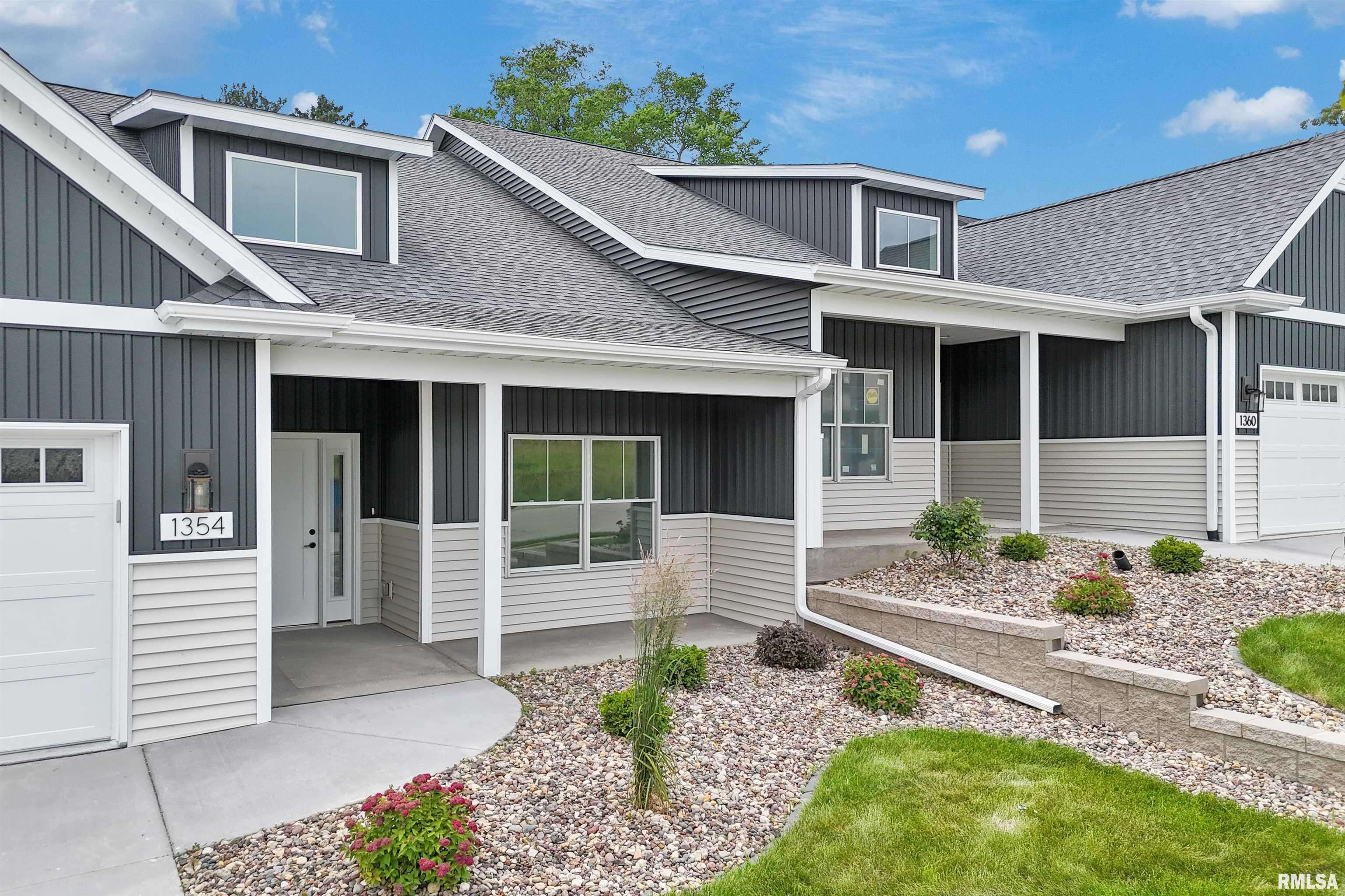 Bettendorf, IA 52722,1354 Heights CT