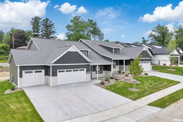 1354 Heights CT, Bettendorf, IA 52722