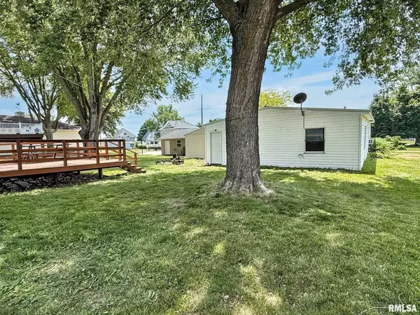 Grand Mound, IA 52751,511 FULTON ST