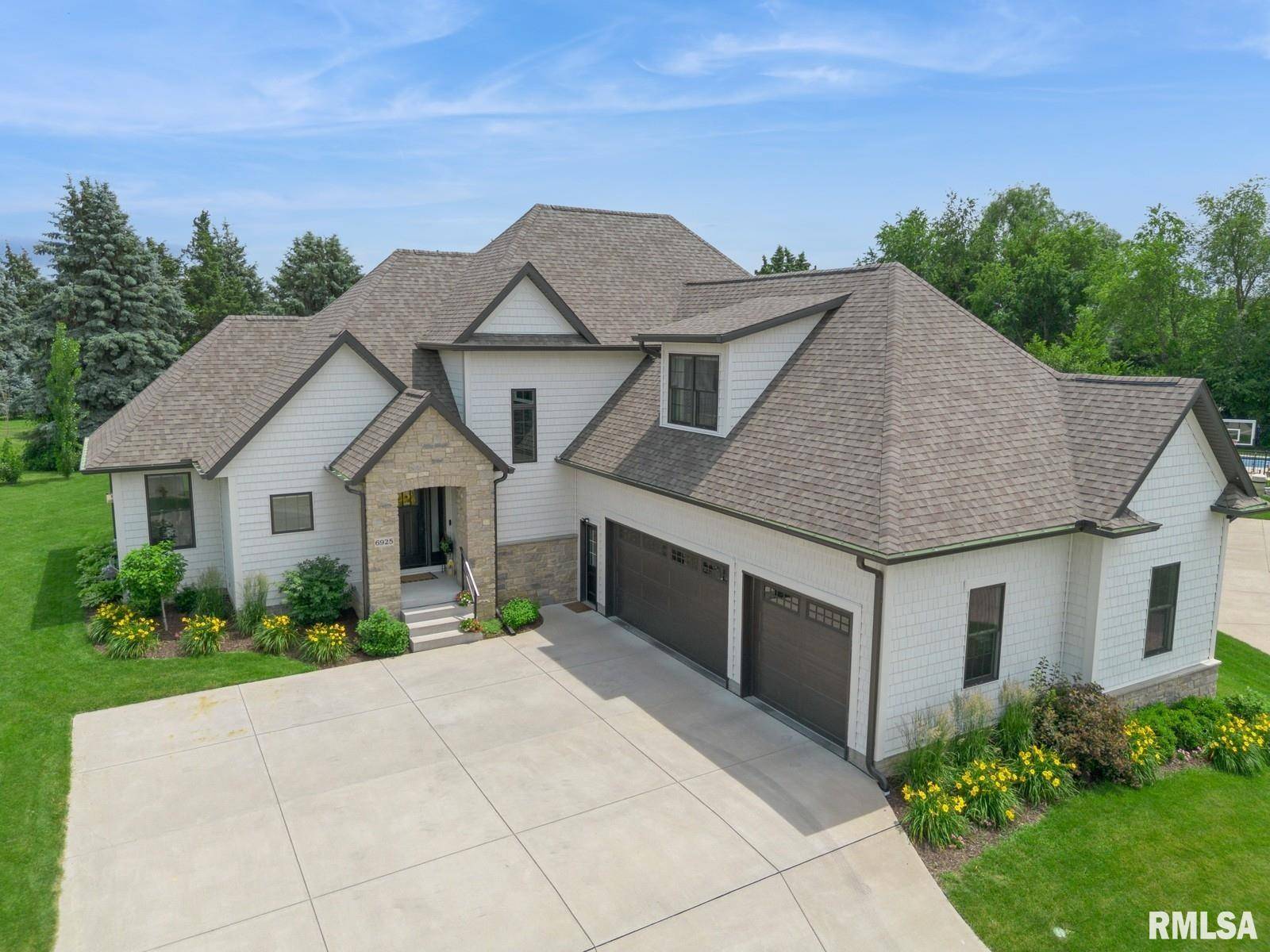 6925 Grover STA, Bettendorf, IA 52722
