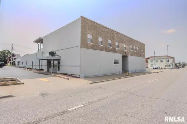 1112-1128 BROADWAY ST #Suite D, Quincy, IL 62301