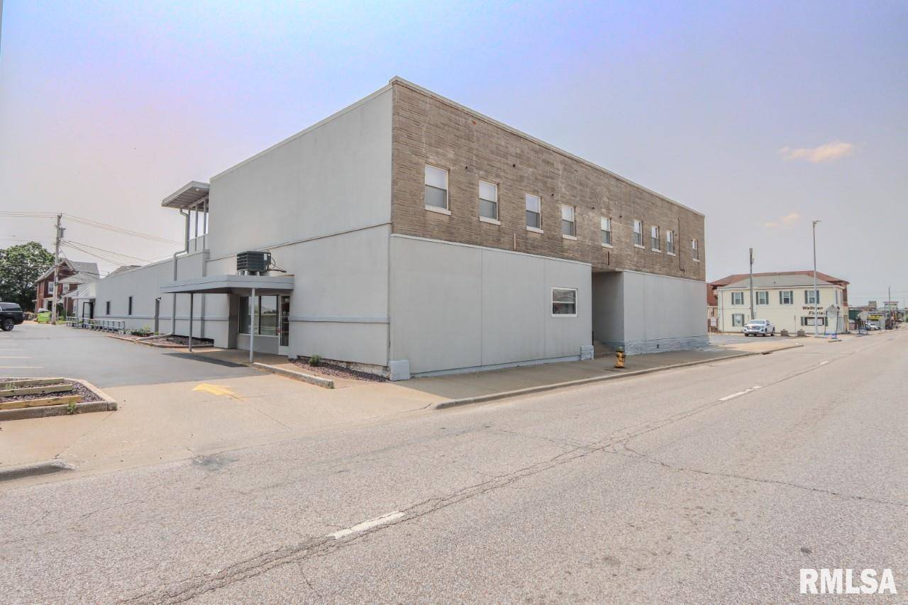 1112-1128 BROADWAY ST #Suite E, Quincy, IL 62301