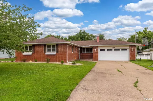 Marion, IL 62959,1704 CAROL DR