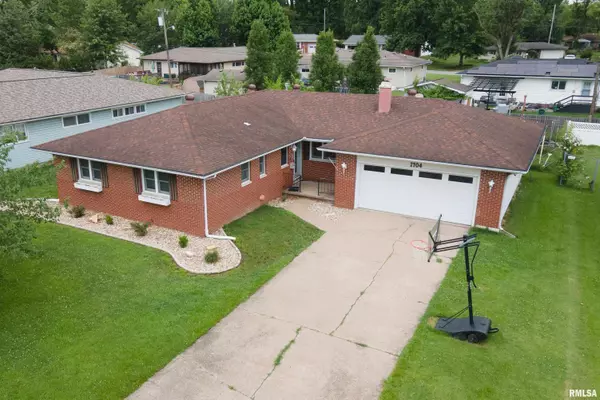 Marion, IL 62959,1704 CAROL DR
