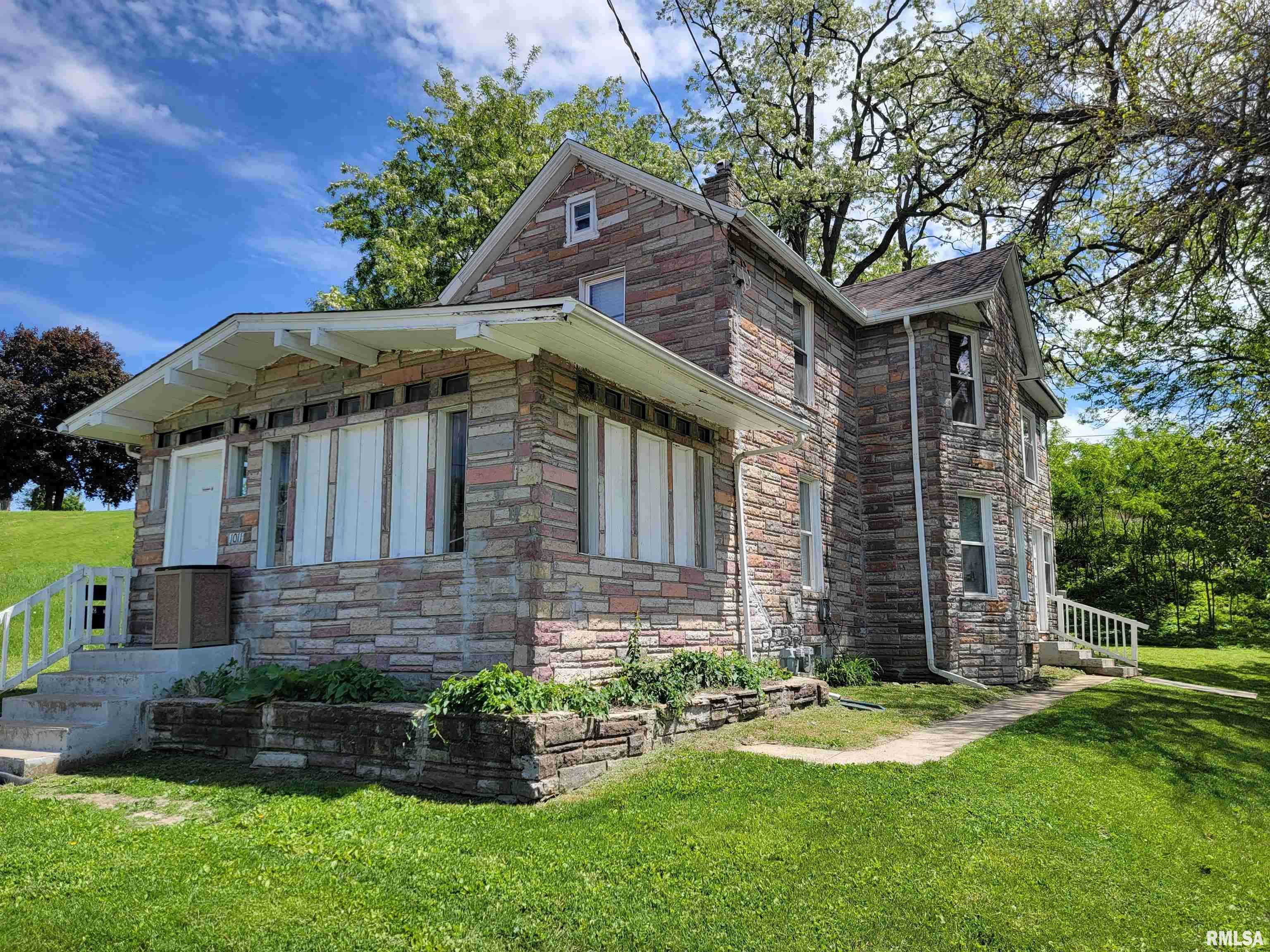 Davenport, IA 52803,1011 RIPLEY ST