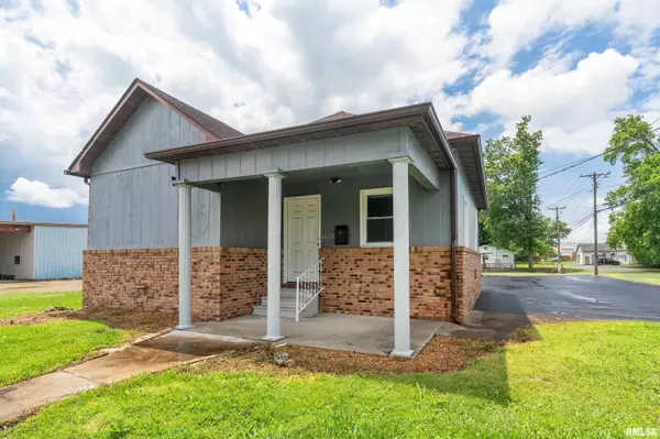1020 N COURT ST, Marion, IL 62959