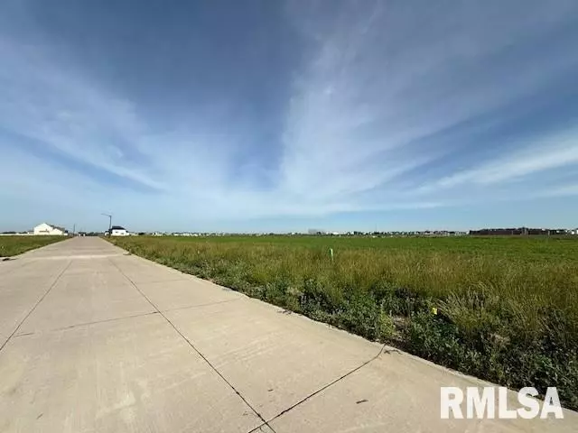 5494 Meghan AVE, Bettendorf, IA 52722