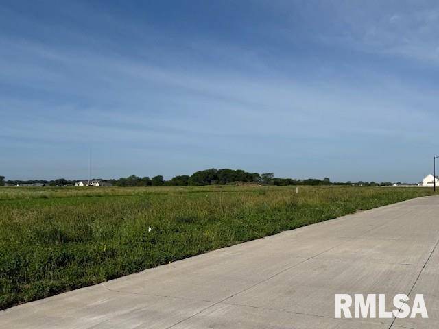 6677 Meghan AVE, Bettendorf, IA 52722