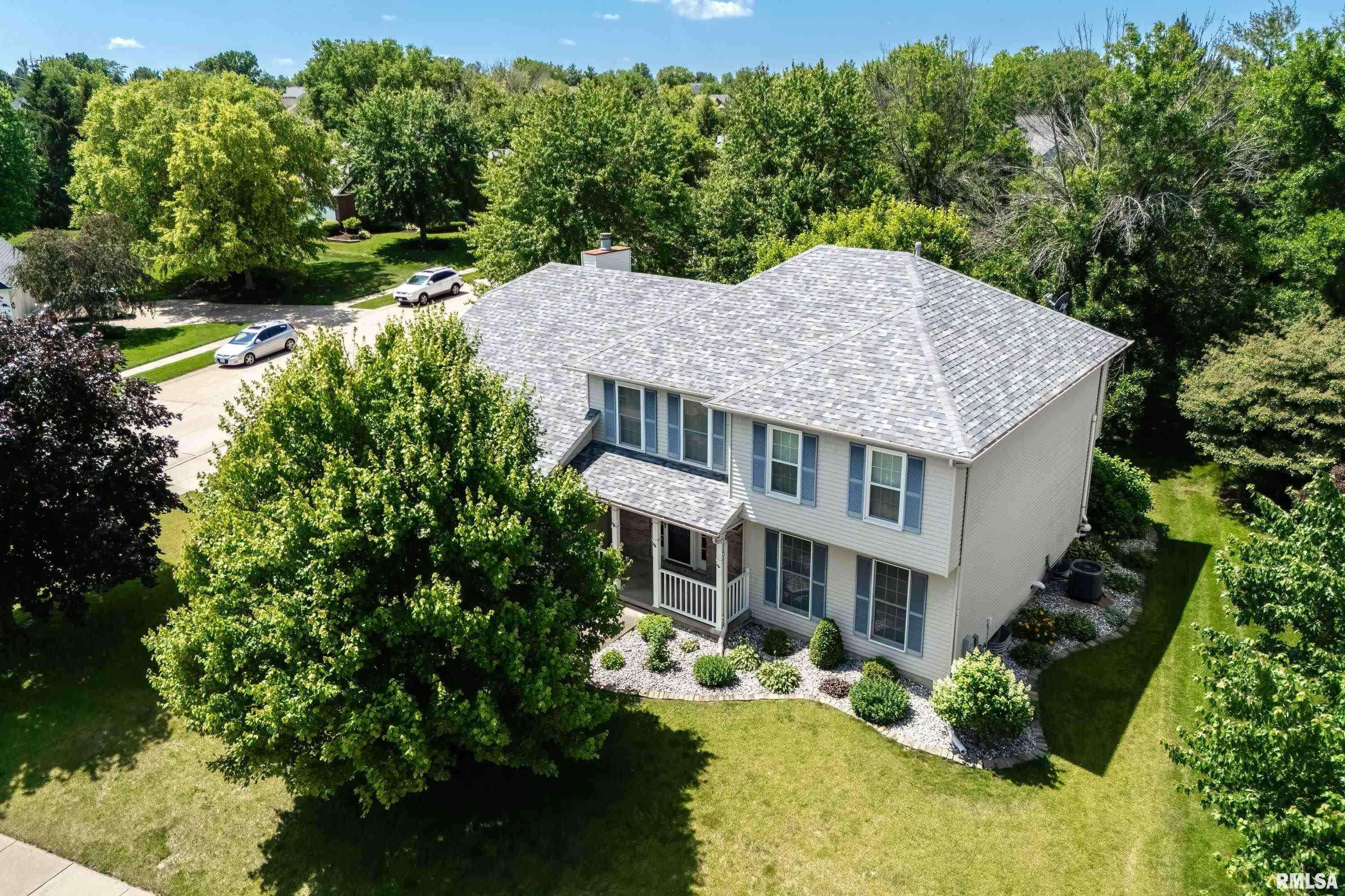5660 BARCELONA ST, Bettendorf, IA 52722