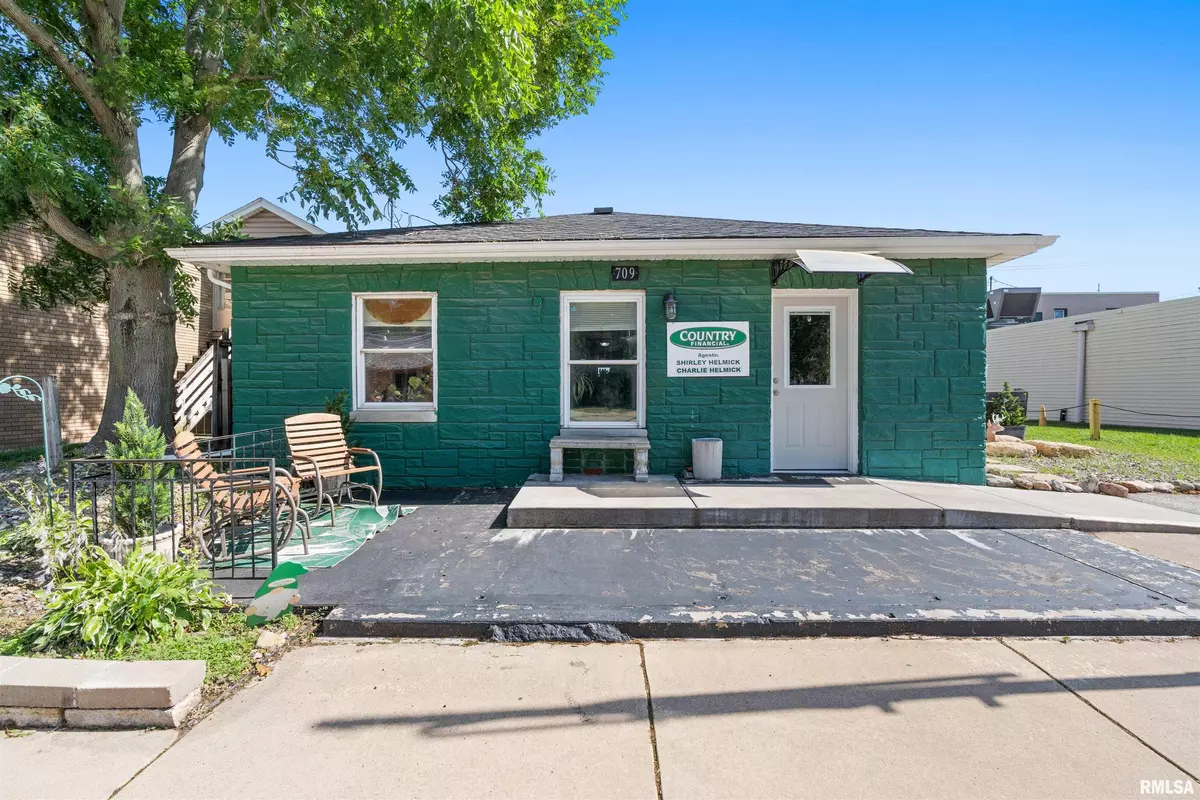 Silvis, IL 61282,709 1ST AVE