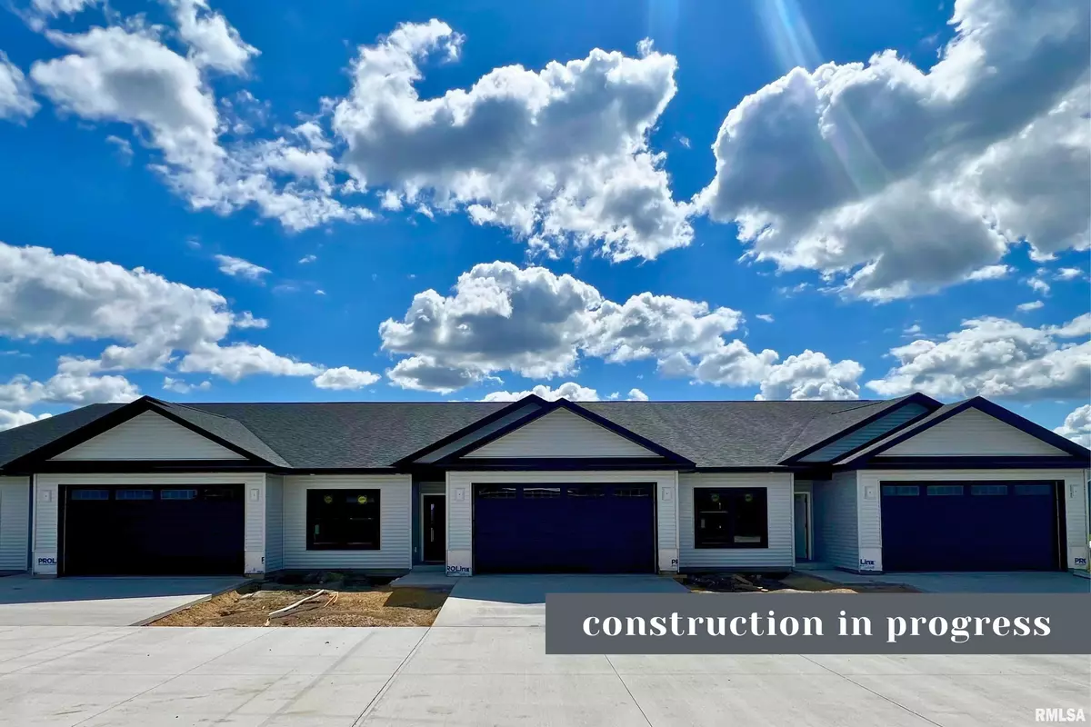 Eldridge, IA 52748,1867 REDBUD CIR #102