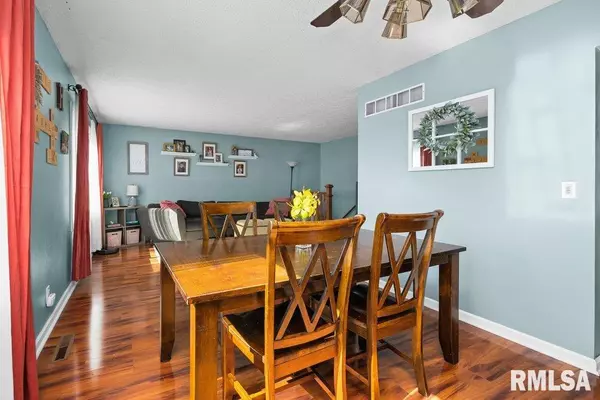 Bettendorf, IA 52722,3651 TAM-O-SHANTER Drive North