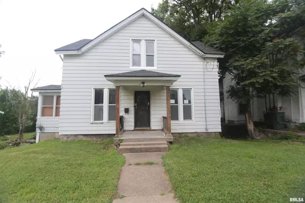 1116 ARLINGTON AVE, Davenport, IA 52803