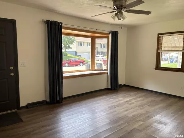 Bettendorf, IA 52722,2544 GLENN ST