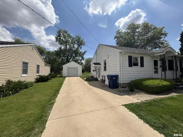 Kewanee, IL 61443,419 E CHURCH ST