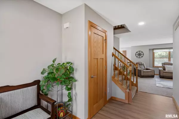 Eldridge, IA 52748,79 PARK VIEW DR