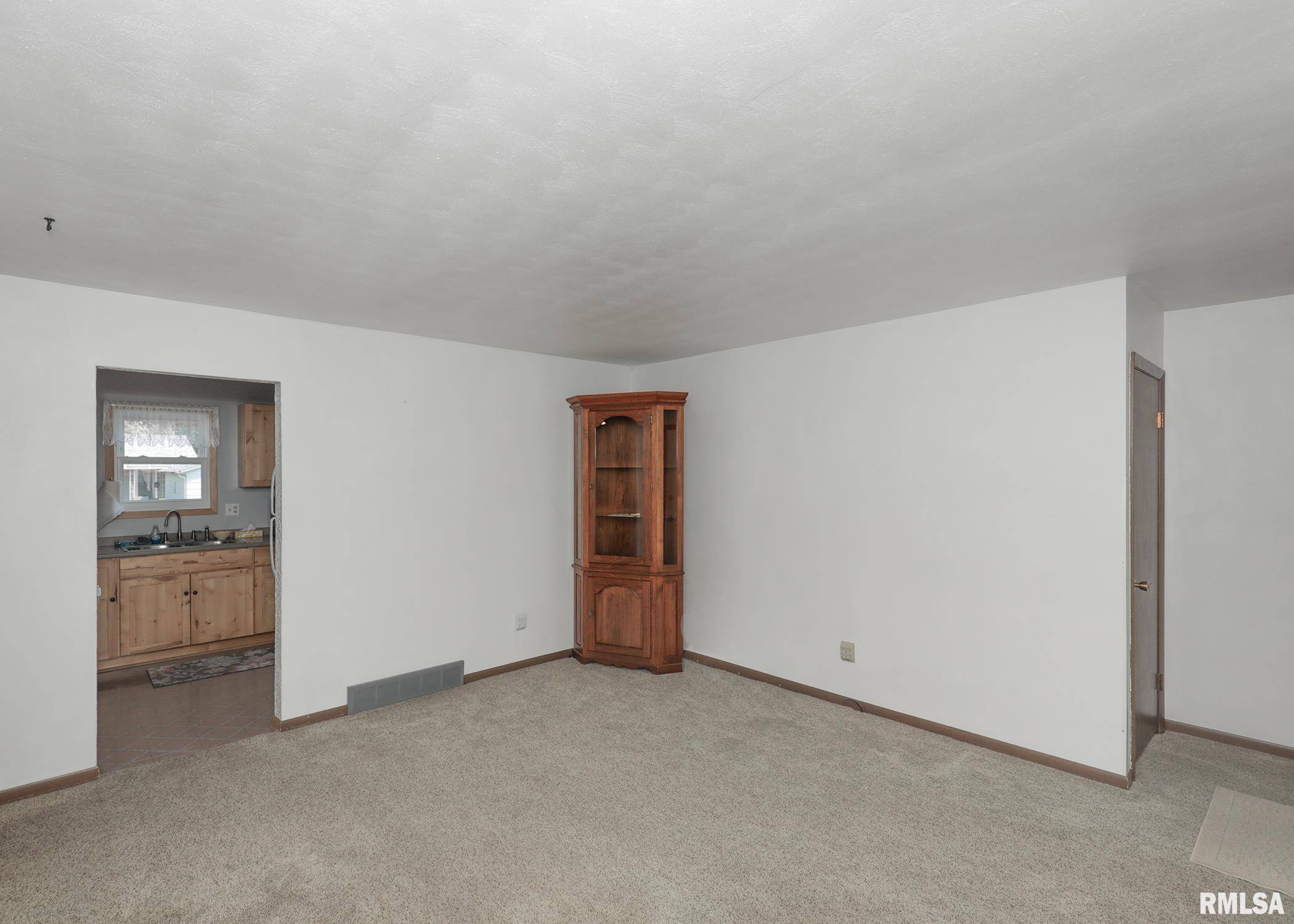 Davenport, IA 52804,3536 W HAYES ST