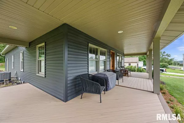 Port Byron, IL 61275,11815 Route 84 N