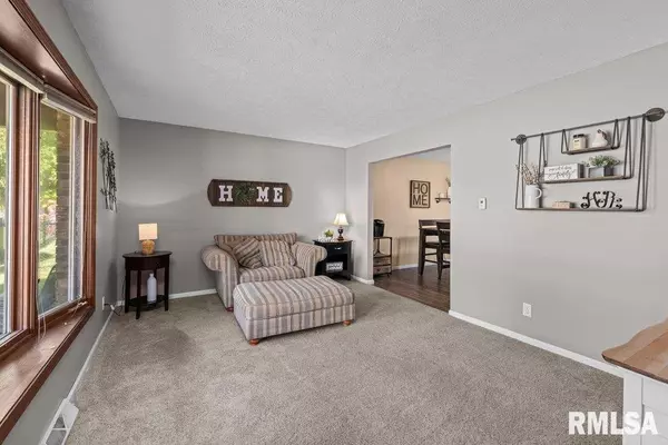 Eldridge, IA 52748,711 W HICKORY ST