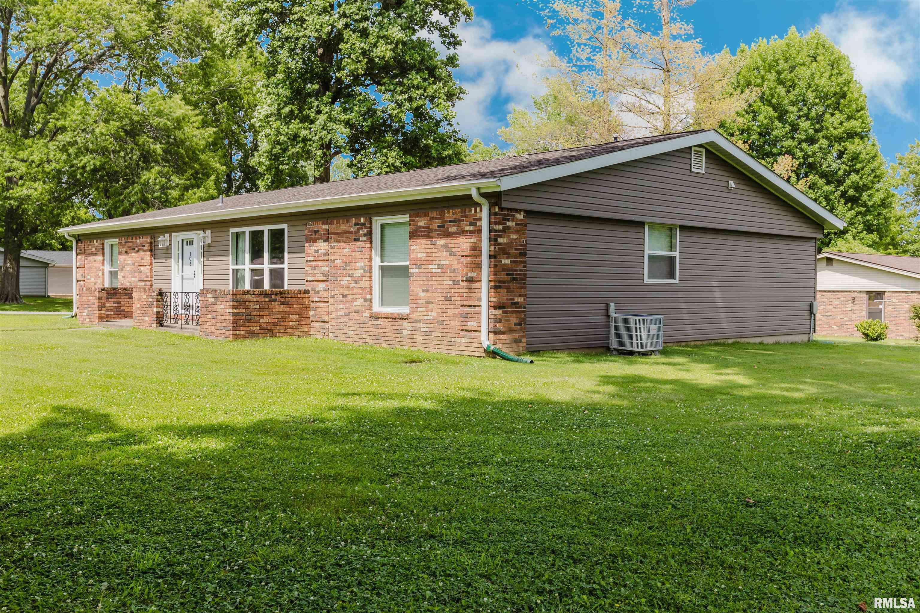 Marion, IL 62959,103 Westernaire DR