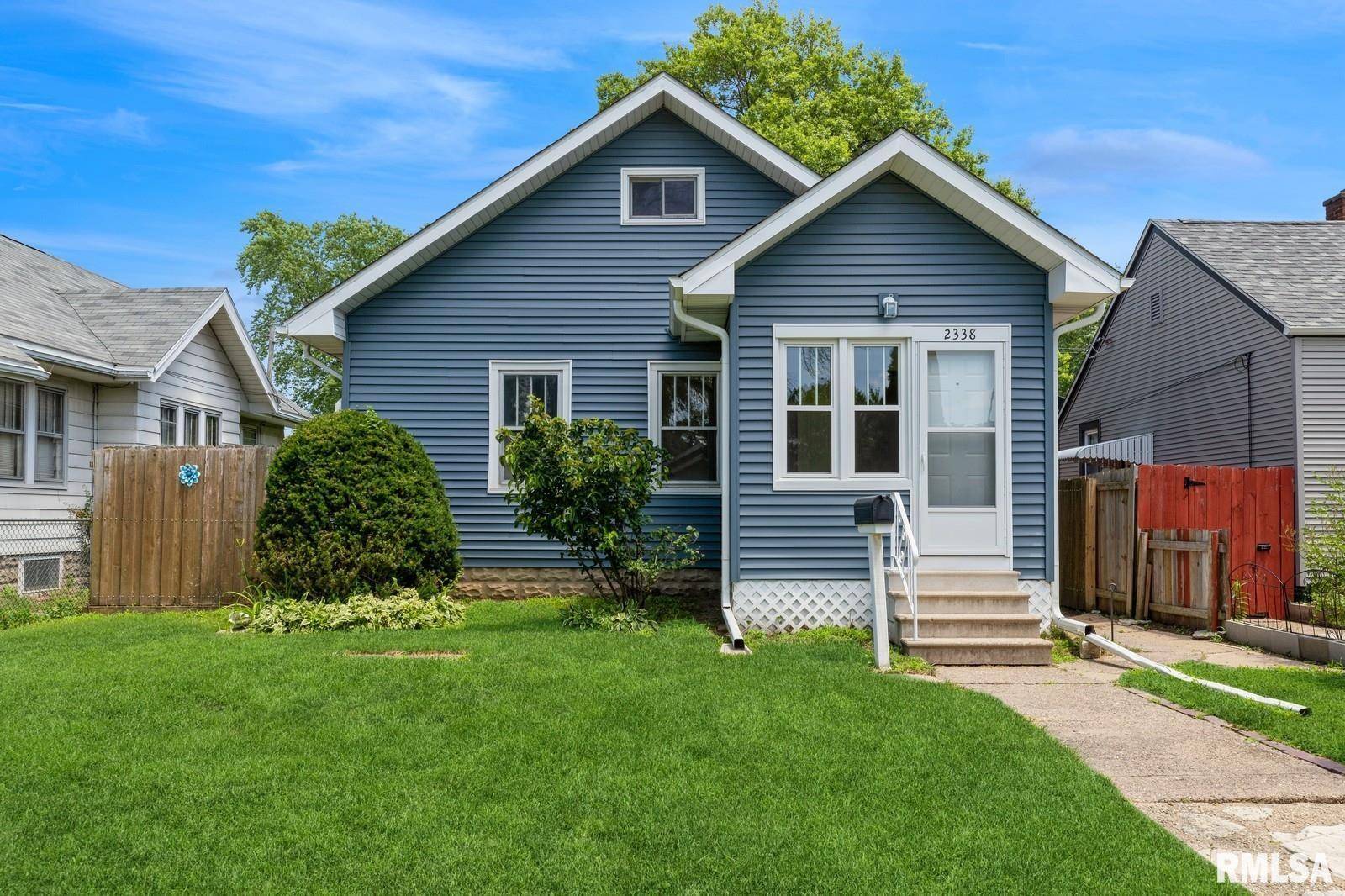 2338 31ST ST, Moline, IL 61265