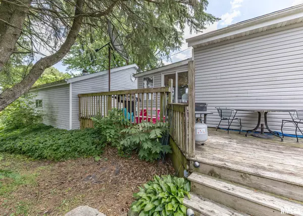 Cambridge, IL 61238,108 N POPLAR ST