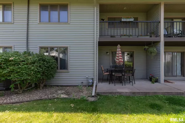 Bettendorf, IA 52722,4554 BUNKER HILL DR