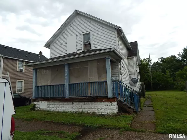 1422 W 4TH ST, Davenport, IA 52802