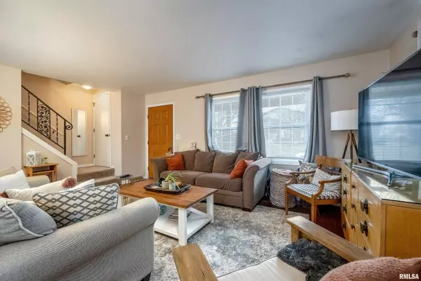 Moline, IL 61265,3401-3403 56TH Street Place #2