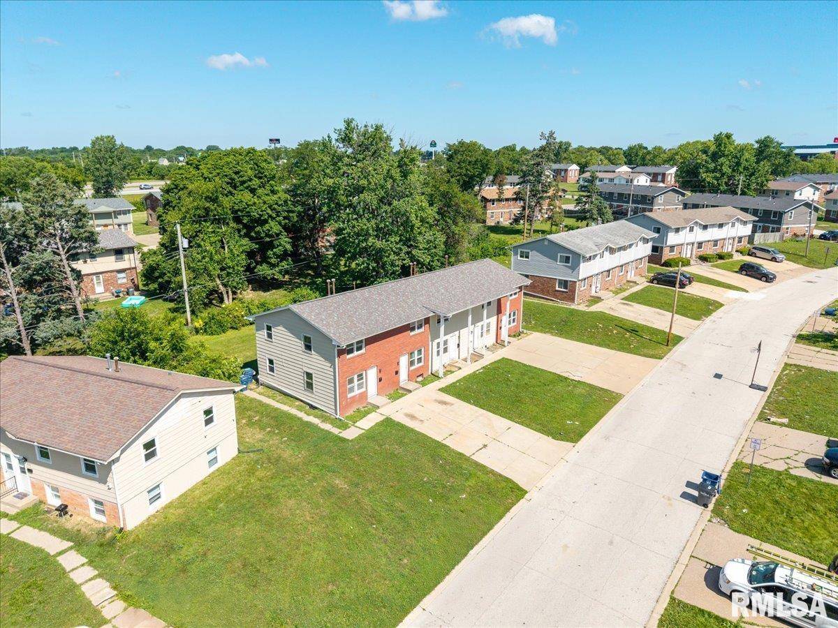 Bettendorf, IA 52722,2704 MAGNOLIA DR
