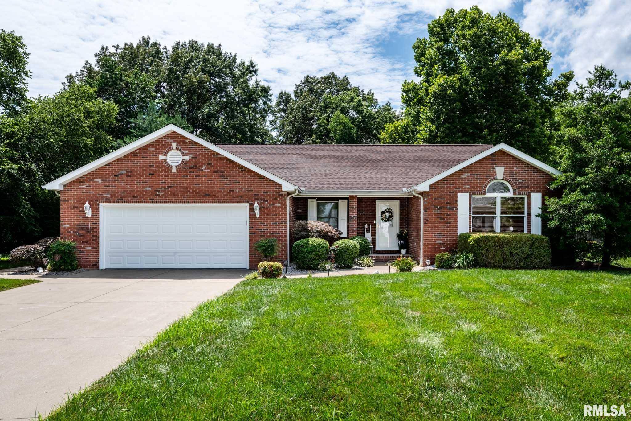 805 New Day WAY, Marion, IL 62959