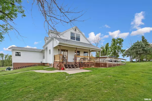 Lowden, IA 52255,829 UNION AVE