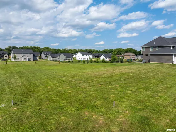 Lot 8 Woods Estates of Riverdale DR, Riverdale, IA 52722