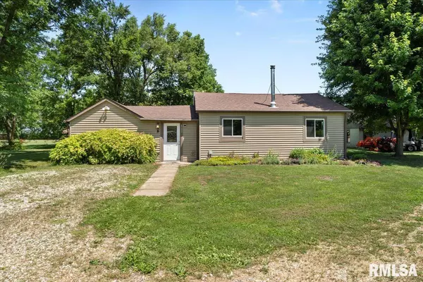 5630 MOLINE RD, Erie, IL 61250-9329
