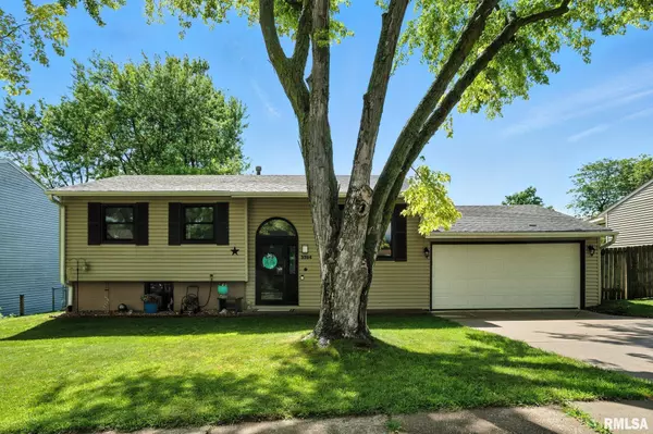 3394 CLEARWATER DR,  Bettendorf,  IA 52722