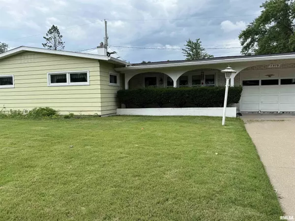1519 W GARFIELD ST,  Davenport,  IA 52804