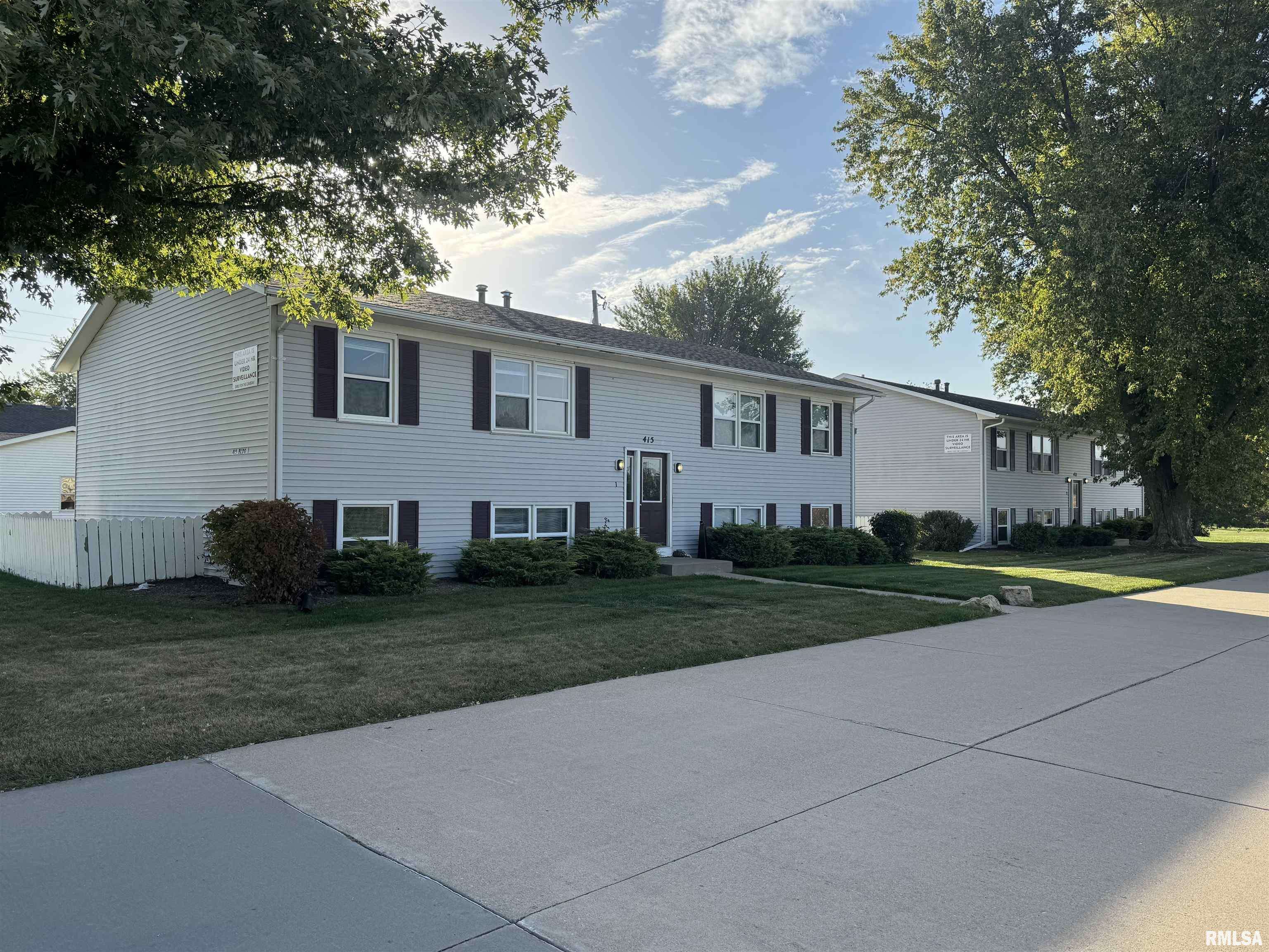 415 W CEDAR LANE DR #B1 Apt 2, Walcott, IA 52773