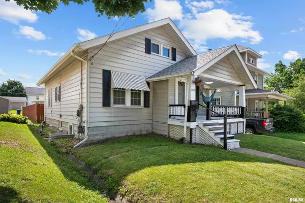Davenport, IA 52804,1207 N MARQUETTE ST