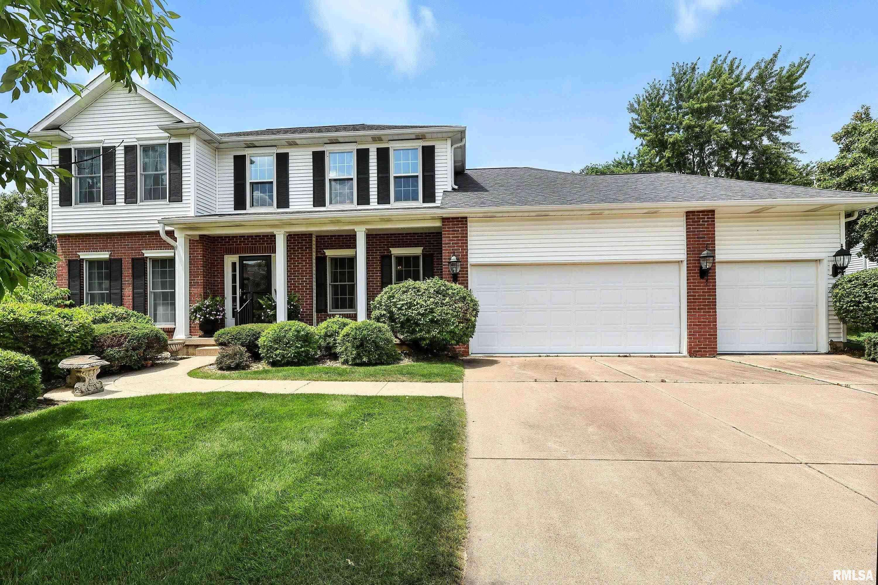 4410 FAIRHAVEN CT, Davenport, IA 52807