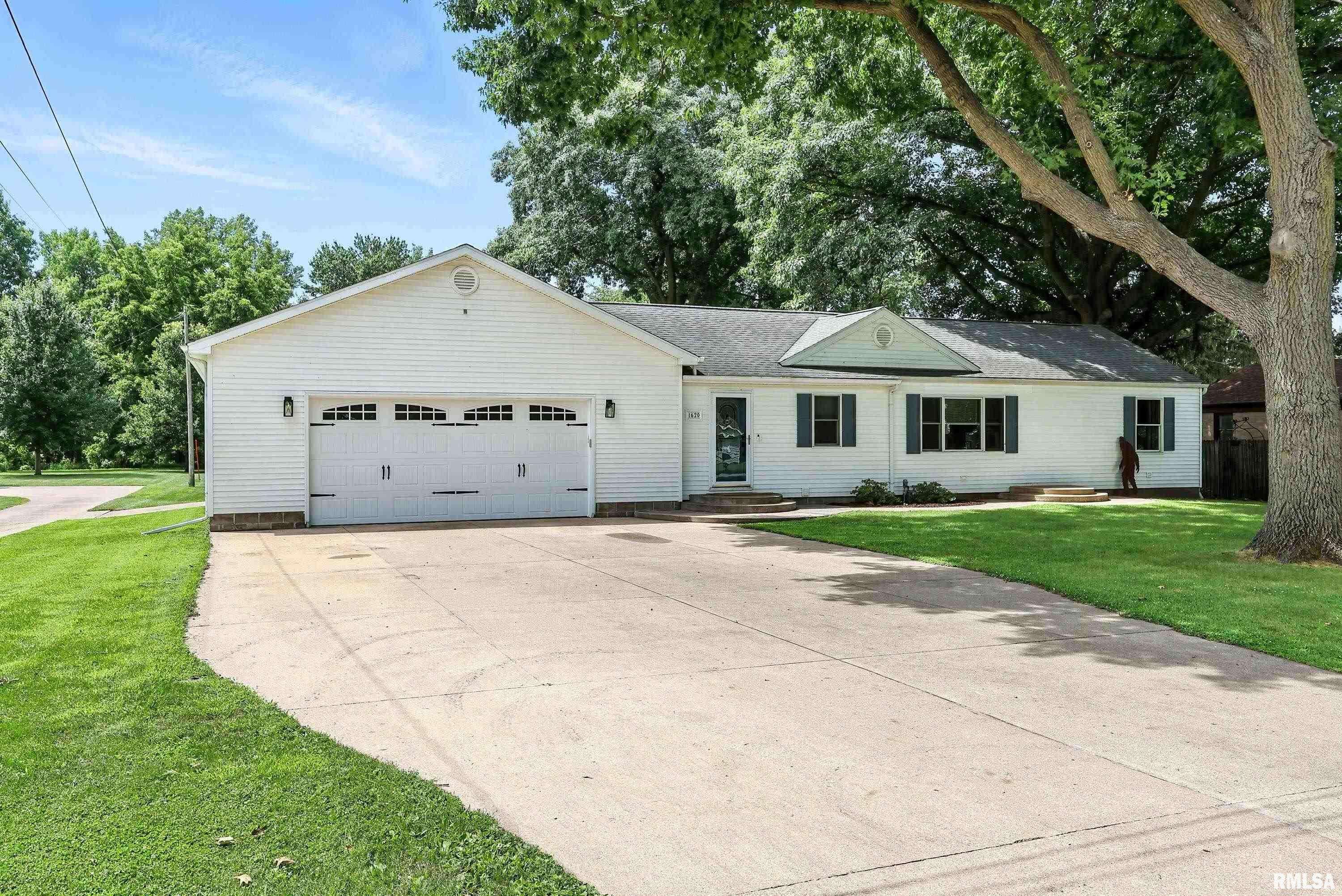 1620 65TH Avenue West, Rock Island, IL 61201