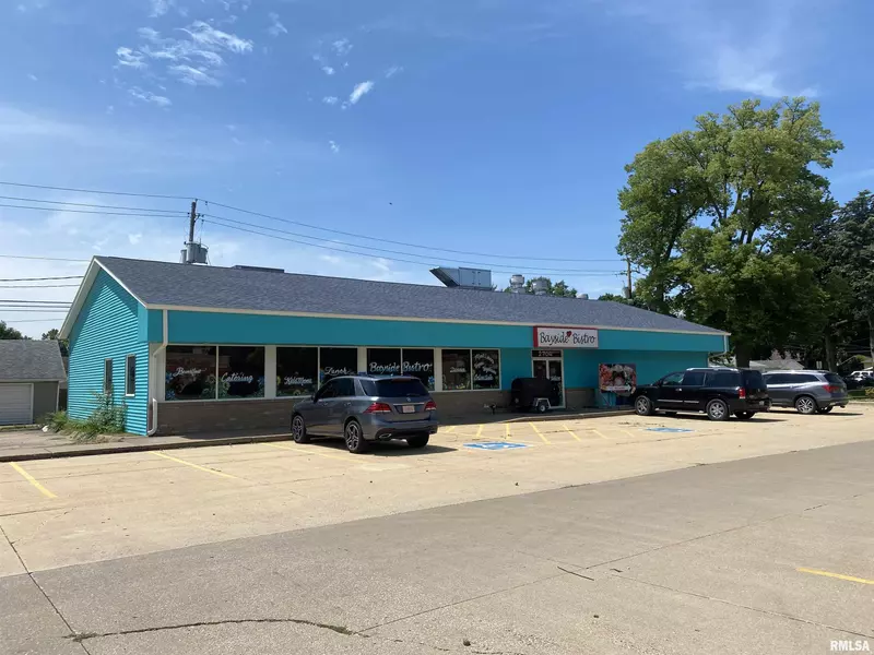 2704 18TH AVE, Rock Island, IL 61201