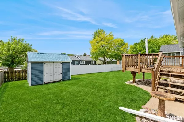 Davenport, IA 52806,1511 W 48TH ST