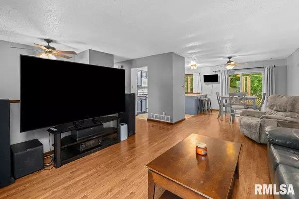 Park View, IA 52748,302 PARK LANE CIR